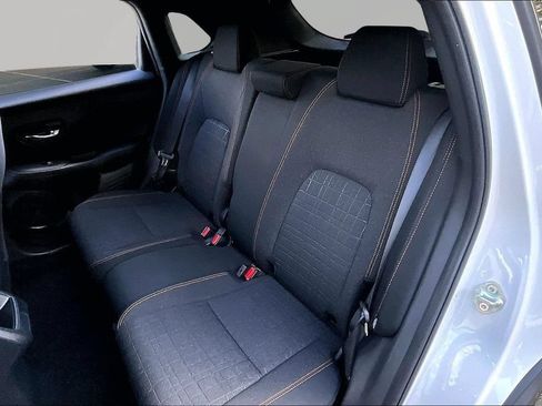 Used 2024 Honda HR-V Sport image 17