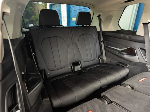 Used 2020 BMW X7 xDrive40i w/ Premium Package AWD/4WD image 29