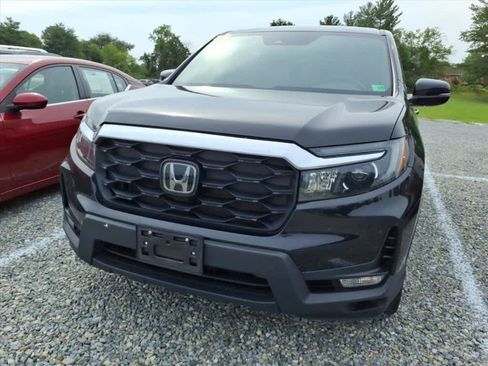 Used 2025 Honda Passport EX-L image 4