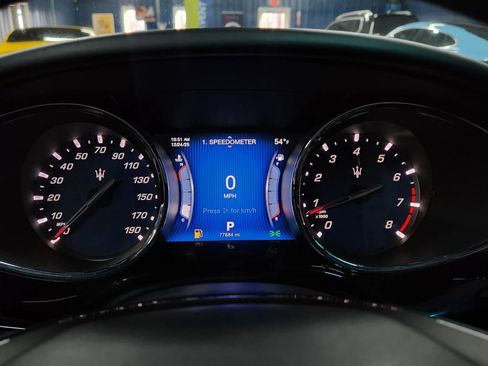 Used 2015 Maserati Quattroporte S Q4 image 31