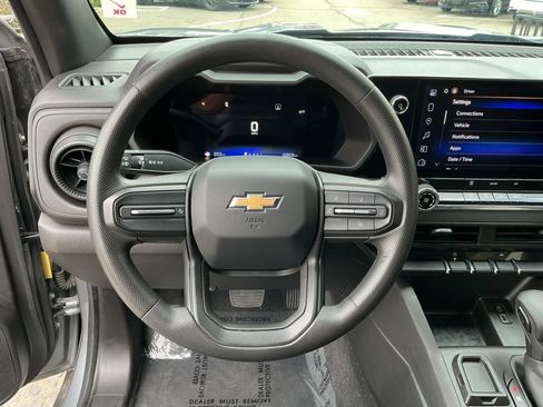 Used 2023 Chevrolet Colorado W/T RWD image 21