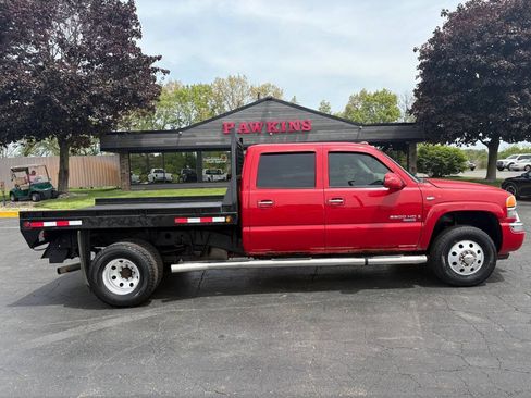 Used 2005 GMC Sierra 3500 SLT w/ Heavy-Duty Power Package AWD/4WD image 4