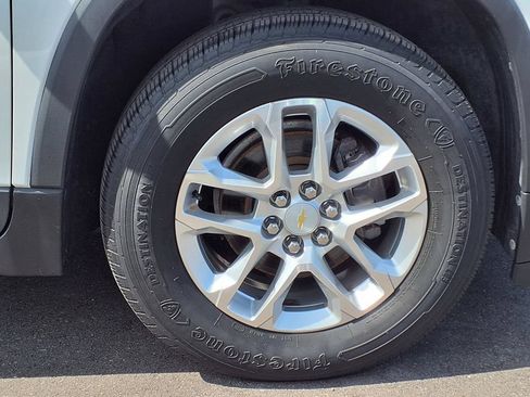 Used 2018 Chevrolet Traverse LT FWD image 11