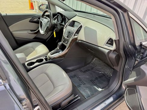 Used 2013 Buick Verano Convenience FWD image 19