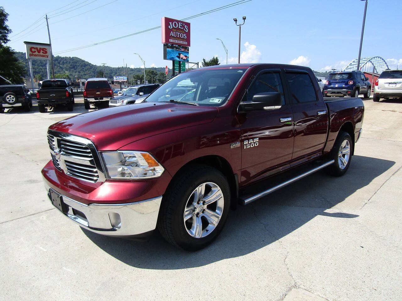 Used 2017 RAM 1500 Classic SLT w/ SLT Plus D←cor Group AWD/4WD image 1