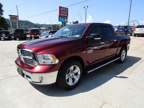 Used 2017 RAM 1500 Classic SLT w/ SLT Plus D←cor Group AWD/4WD image 1
