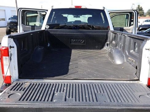 Used 2017 Ford F250 XLT image 35