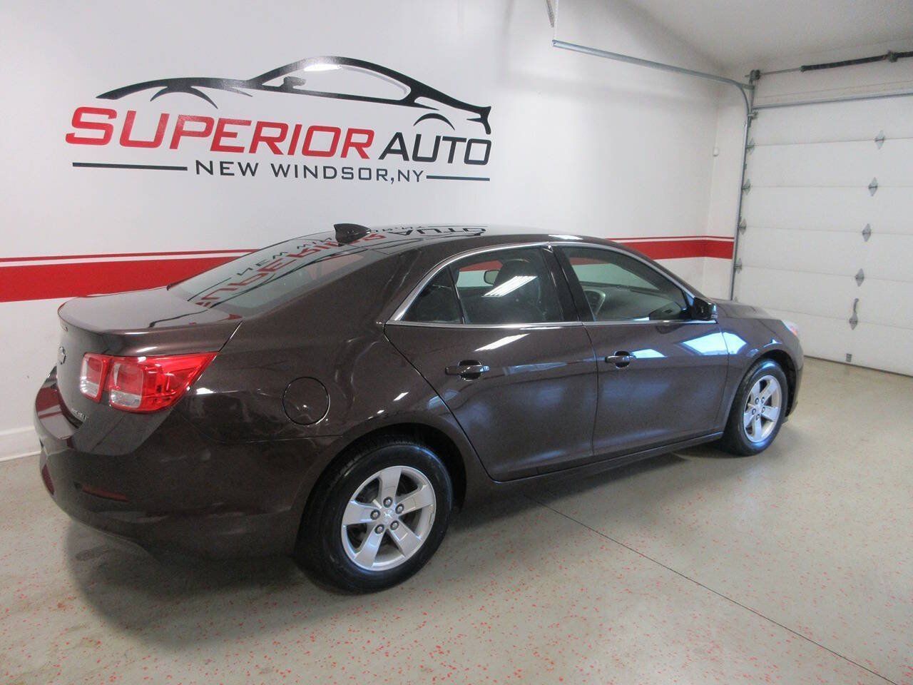 Used 2015 Chevrolet Malibu LT FWD image 4