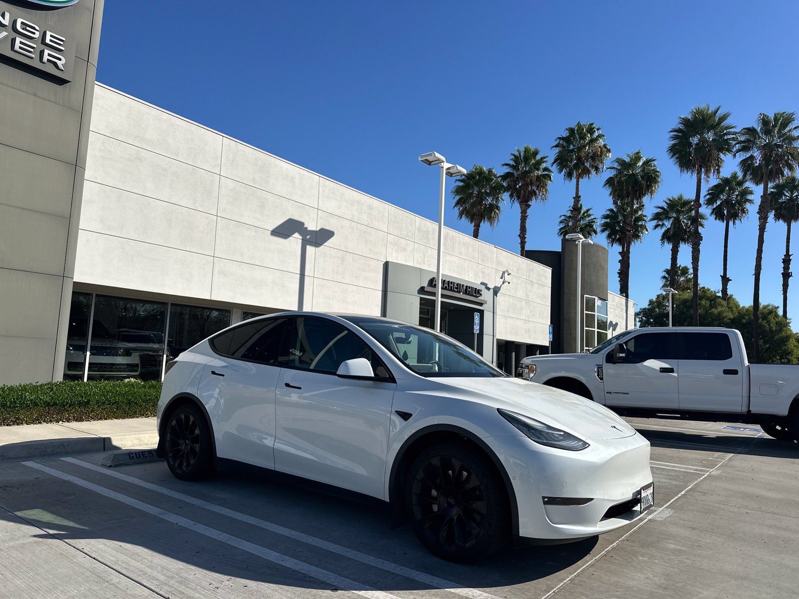 Used 2021 Tesla Model Y 2WD image 2