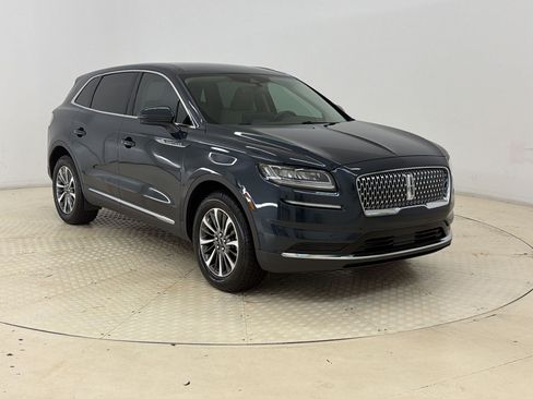 Used 2023 Lincoln Nautilus FWD image 7