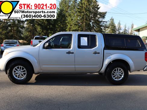 Used 2016 Nissan Frontier SV image 4
