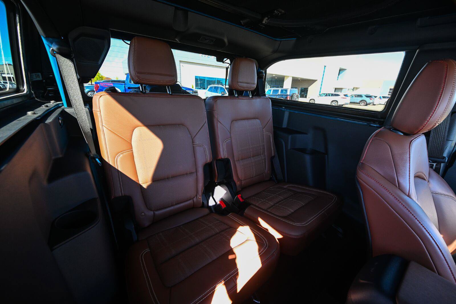 Used 2024 Ford Bronco Heritage Edition AWD/4WD image 25