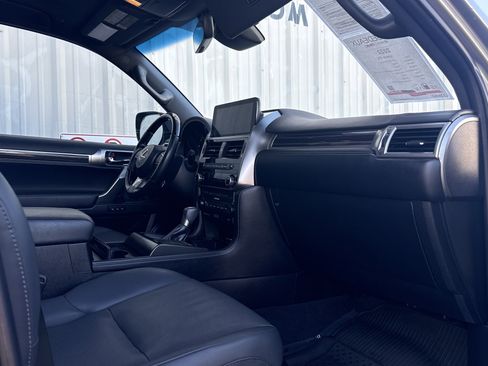 Used 2022 Lexus GX 460 Premium image 36
