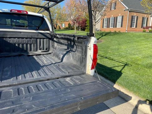 Used 2017 Toyota Tundra SR AWD/4WD image 85