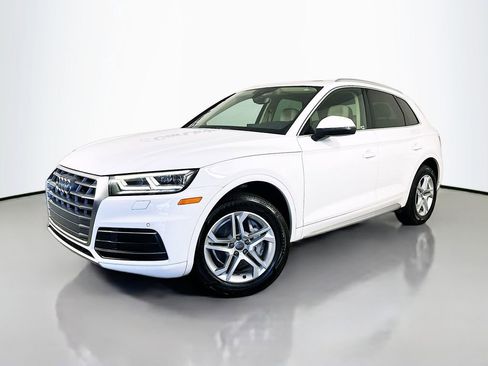 Used 2018 Audi Q5 2.0T Premium Plus w/ Premium Plus Package AWD/4WD image 3