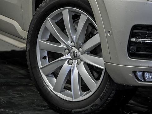 Used 2016 Volvo XC90 T6 Momentum AWD/4WD image 3