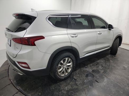 Used 2019 Hyundai Santa Fe SEL image 9