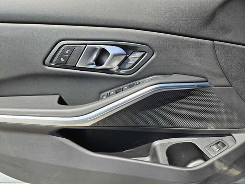 Used 2024 BMW 330i Sedan w/ M Sport Package RWD image 22