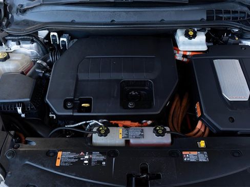 Used 2012 Chevrolet Volt Premium w/ Premium Trim Package image 17