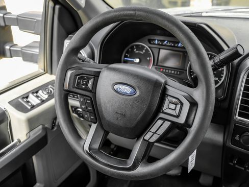 Used 2017 Ford F250 XLT w/ XLT Premium Package AWD/4WD image 17