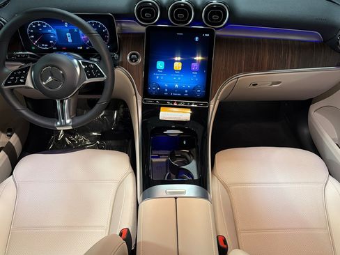 New 2027 Mercedes-Benz GLC 300 image 12