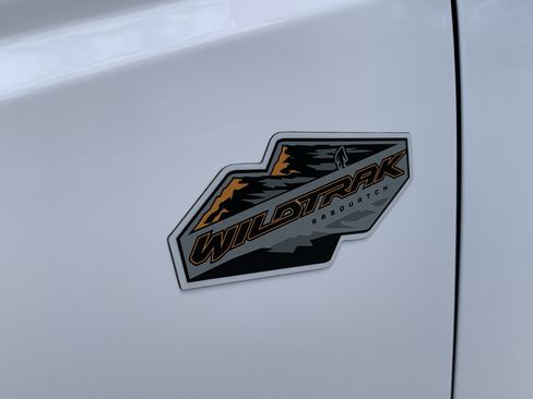 Used 2023 Ford Bronco Wildtrak AWD/4WD image 9