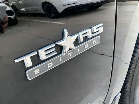 Used 2019 Chevrolet Silverado 1500 LT w/ Texas Edition RWD image 33