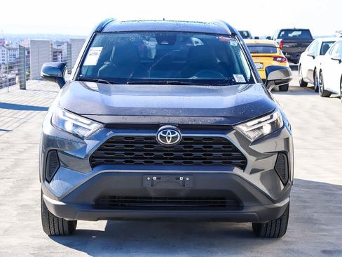 Used 2022 Toyota RAV4 XLE image 2