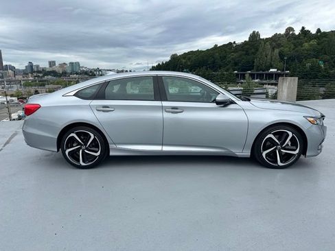 Certified 2018 Honda Accord Sport image 7