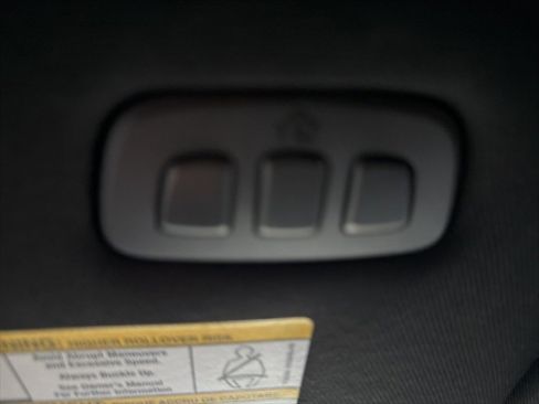 Used 2024 Ford F250 Platinum w/ FX4 Off-Road Package image 24