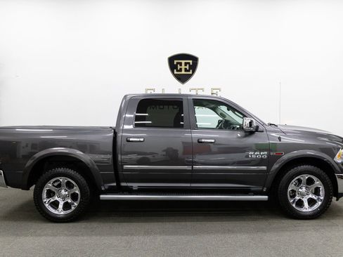 Used 2016 RAM 1500 Laramie w/ Convenience Group image 10
