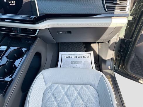 New 2026 Volkswagen Atlas Cross Sport SEL Premium R-Line AWD/4WD image 18