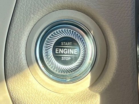 Certified 2022 Mercedes-Benz GLC 300 4MATIC image 22