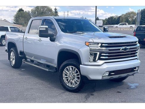 Used 2022 Chevrolet Silverado 3500 High Country w/ Z71 Off-Road Package AWD/4WD image 2