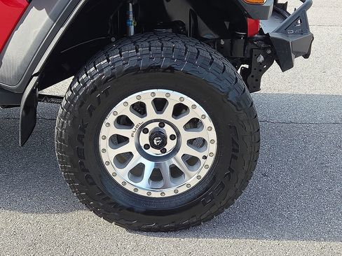 Used 2018 Jeep Wrangler Unlimited Rubicon AWD/4WD image 7