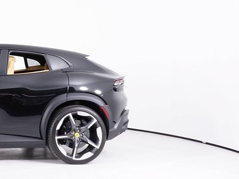 Used 2024 Ferrari Purosangue AWD/4WD image 13