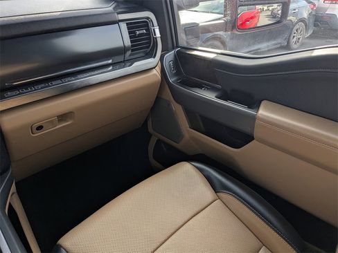 Used 2024 Ford F350 Lariat w/ Lariat Ultimate Package image 15