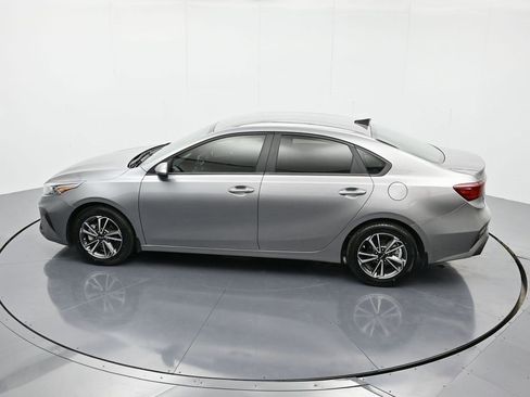 Used 2023 Kia Forte LXS image 32