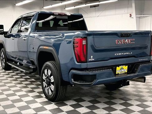 Used 2024 GMC Sierra 2500 Denali w/ Denali Reserve Package image 3
