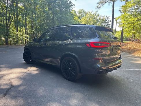 Used 2022 BMW X5 sDrive40i w/ M Sport Package RWD image 4