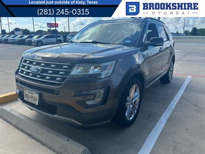 Used 2016 Ford Explorer XLT w/ Equipment Group 202A