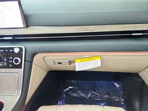 Used 2025 Genesis GV80 3.5T Prestige image 38