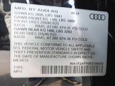 Used 2024 Audi Q5 e Prestige w/ Prestige Package AWD/4WD image 14