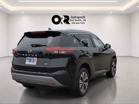 Used 2023 Nissan Rogue SV w/ SV Premium B Package FWD image 5