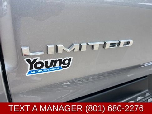 Used 2023 RAM 1500 Limited AWD/4WD image 11