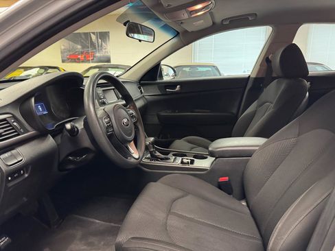 Used 2017 Kia Optima LX FWD image 21