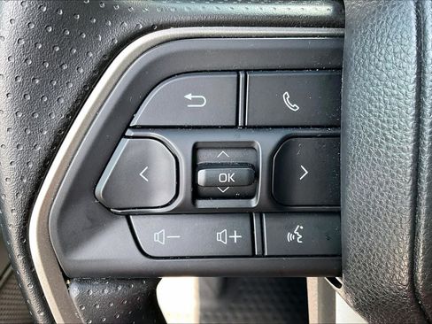 Used 2025 Toyota Tundra SR5 AWD/4WD image 20