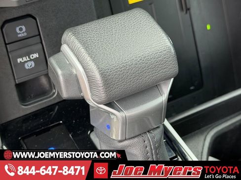 Used 2024 Toyota Tundra Platinum image 21