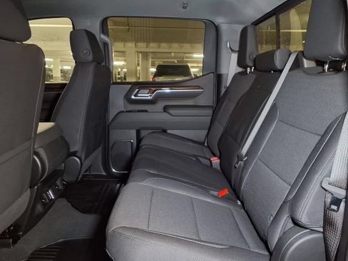 New 2026 GMC Sierra 1500 SLE w/ Preferred Package AWD/4WD image 12