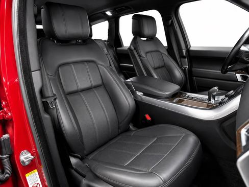 Used 2019 Land Rover Range Rover Sport HSE AWD/4WD image 24